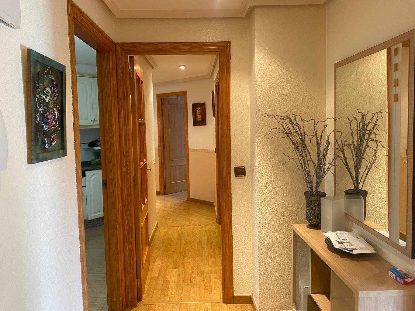 Flat with garage and storage room in Alcoy — image 5